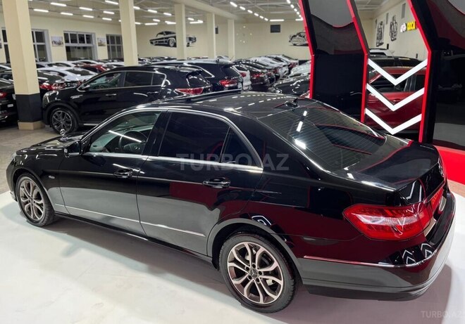 Mercedes E 220 d 2011, 250,000 km - 2.2 л - Sumqayıt