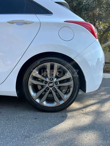 Hyundai i30 2014, 80,000 km - 1.6 l - Bakı