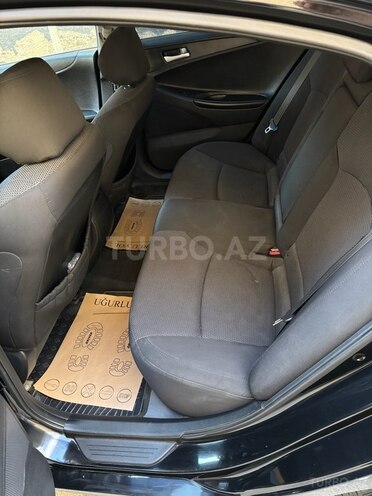 Hyundai Sonata-6