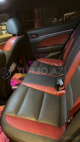 Hyundai Elantra 2017, 145,000 km - 1.6 л - Bakı