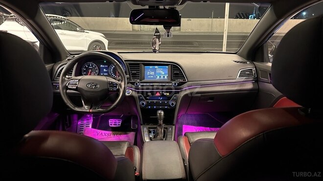 Hyundai Elantra 2017, 145,000 km - 1.6 л - Bakı