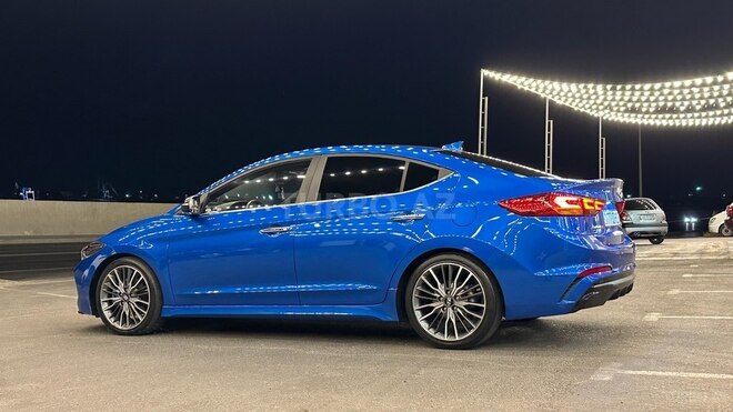Hyundai Elantra 2017, 145,000 km - 1.6 л - Bakı