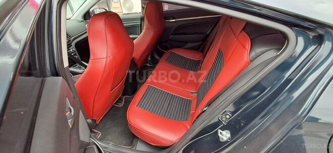 Hyundai Avante 2019, 175,000 km - 1.6 l - Bakı