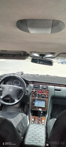 Mercedes E 220 d 2001, 357,000 km - 2.2 л - Sumqayıt