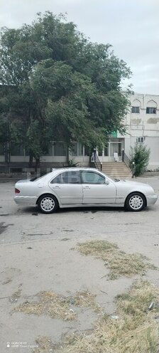 Mercedes E 220 d 2001, 357,000 km - 2.2 л - Sumqayıt