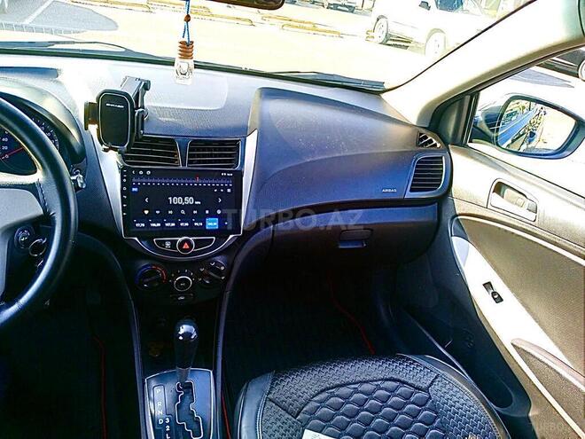 Hyundai Accent 2013, 338,000 km - 1.4 l - Bakı