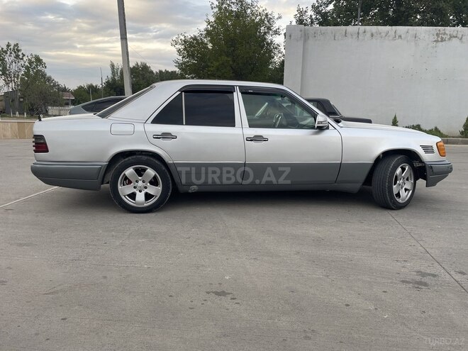 Mercedes E 300 d 1994, 451,846 km - 3.0 l - Beyləqan