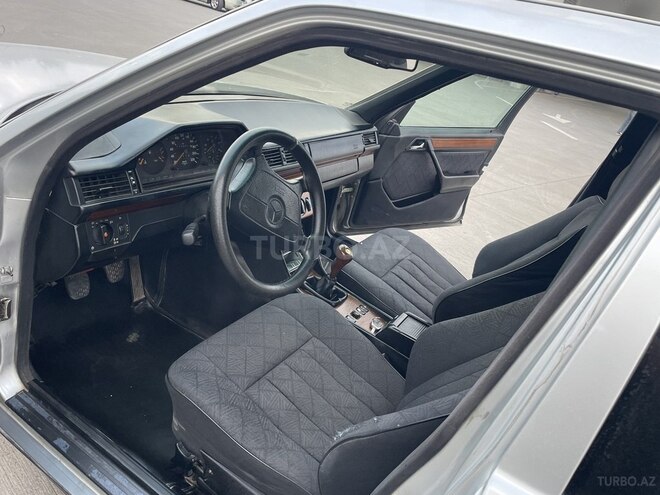 Mercedes E 300 d 1994, 451,846 km - 3.0 l - Beyləqan