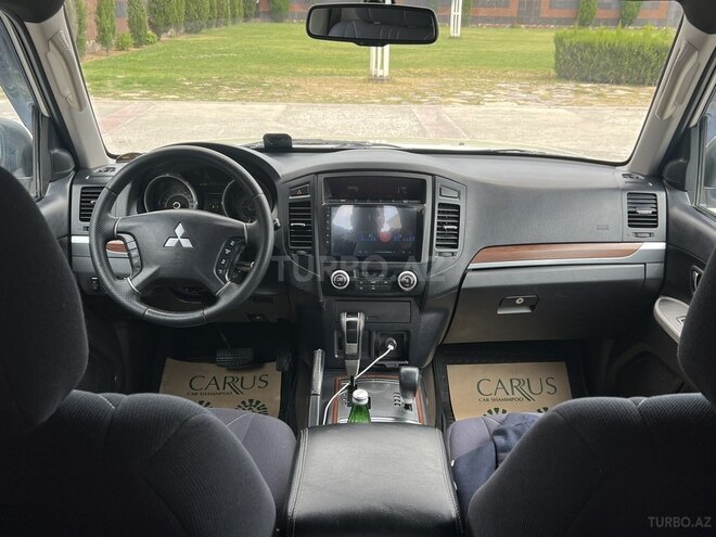 Mitsubishi Pajero 2008, 225,000 km - 3.5 l - Bakı