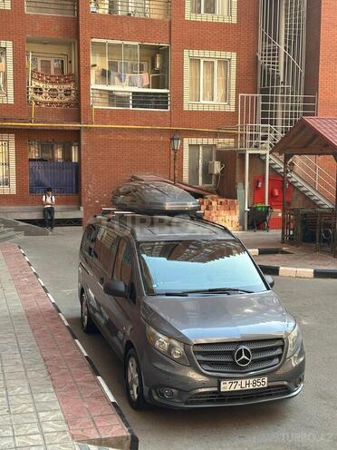 Mercedes  2015, 214,000 km - 2.0 л - Bakı
