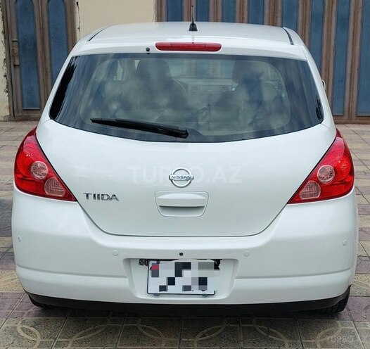 Nissan Tiida-8