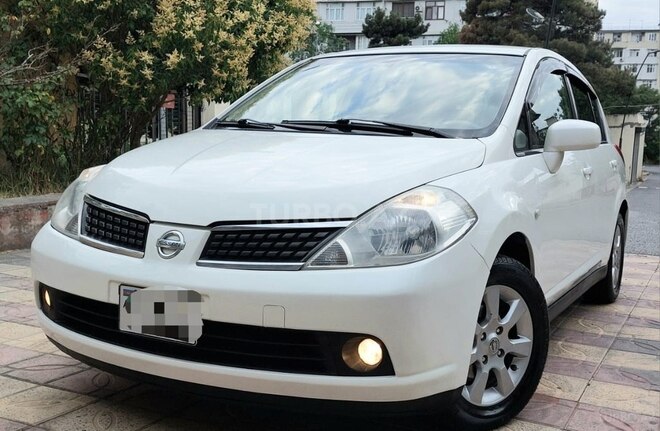 Nissan Tiida-7