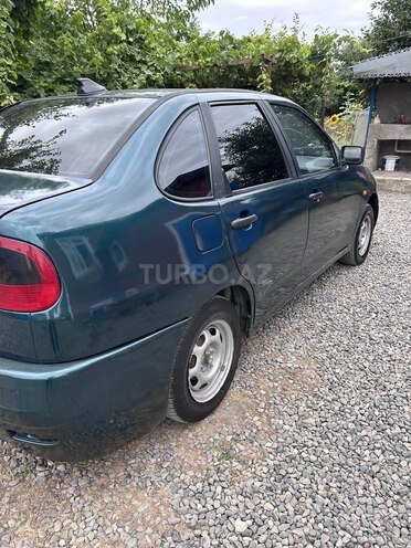 Volkswagen Polo 1996, 226,900 km - 1.6 l - Masallı