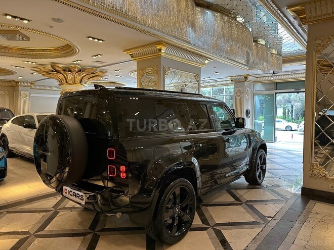 Land Rover Defender-4