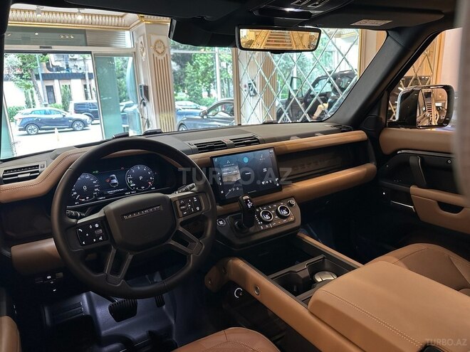 Land Rover Defender-11