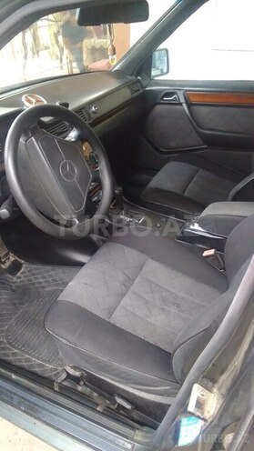 Mercedes E 220 1994, 443,705 km - 2.2 l - Şirvan