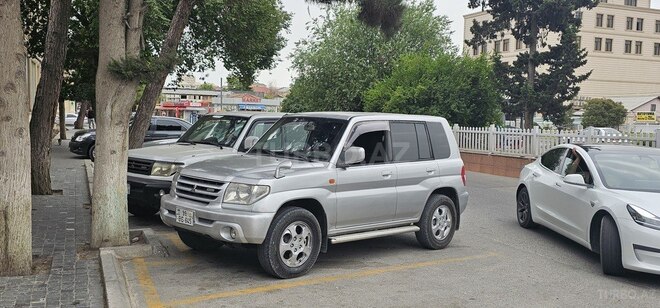 Mitsubishi Pajero io 2000, 400,000 km - 2.0 л - Bakı