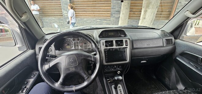 Mitsubishi Pajero io 2000, 400,000 km - 2.0 л - Bakı