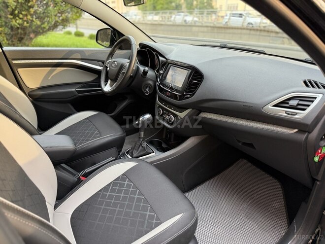 LADA (VAZ) Vesta SW Cross-8