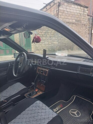 Mercedes 190 1991, 381,042 km - 2.0 l - Siyəzən