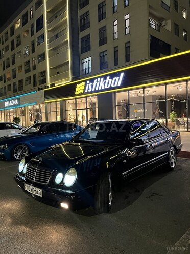 Mercedes E 280-4