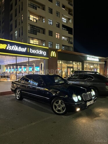 Mercedes E 280-3