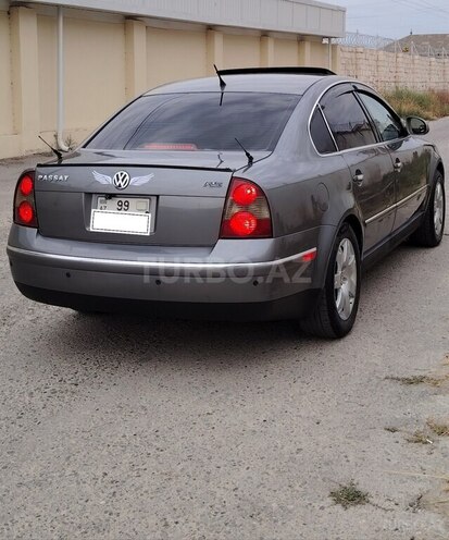 Volkswagen Passat 2004, 233,394 km - 1.8 l - Bakı