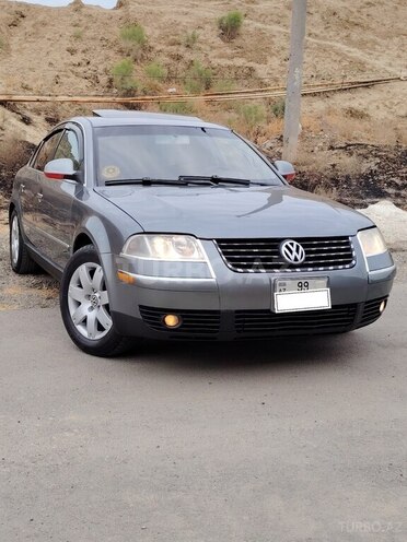 Volkswagen Passat 2004, 233,394 km - 1.8 l - Bakı