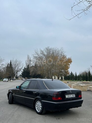 Mercedes  1998, 419,387 km - 1.8 l - Salyan