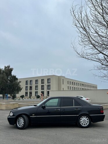 Mercedes  1998, 419,387 km - 1.8 l - Salyan