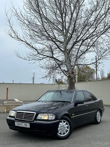 Mercedes  1998, 419,387 km - 1.8 l - Salyan