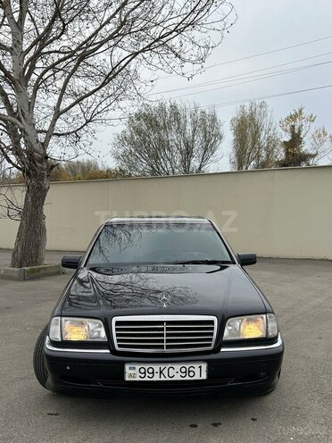 Mercedes  1998, 419,387 km - 1.8 l - Salyan