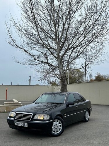 Mercedes  1998, 419,387 km - 1.8 l - Salyan