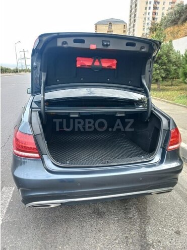 Mercedes E 220-6