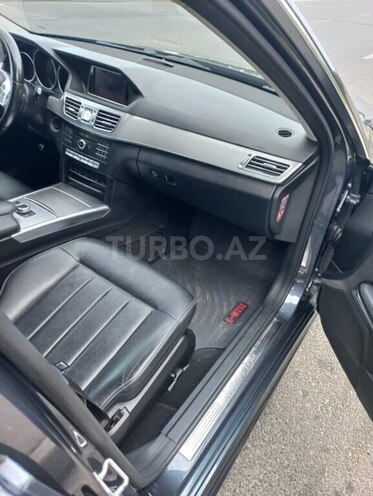Mercedes E 220-9