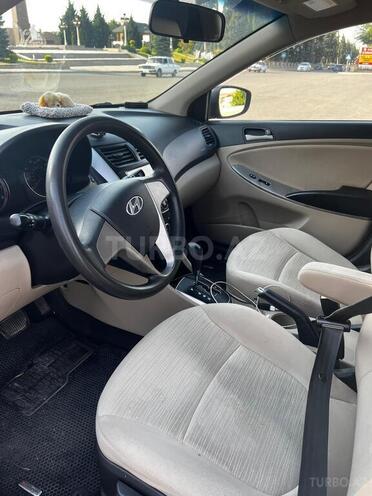 Hyundai Accent 2015, 149,000 km - 1.6 l - Göygöl