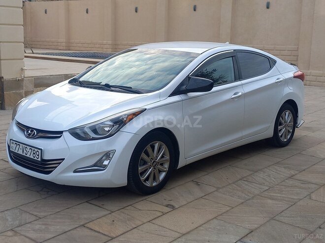 Hyundai Elantra-15