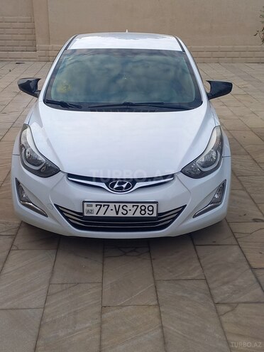 Hyundai Elantra-10