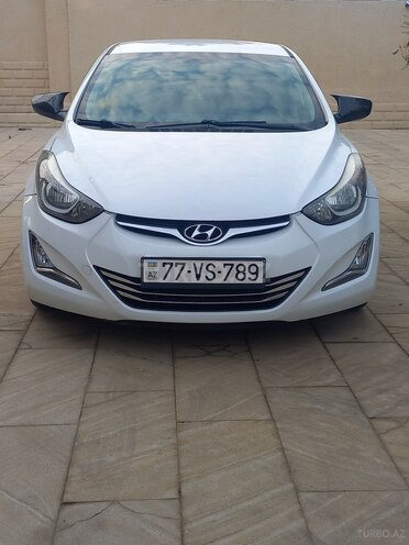 Hyundai Elantra-1
