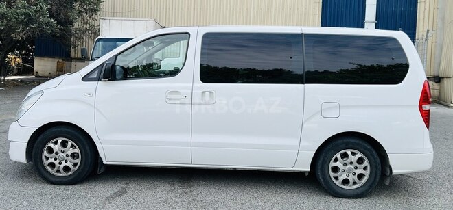 Hyundai H-1 2015, 305,000 km - 2.5 l - Bakı