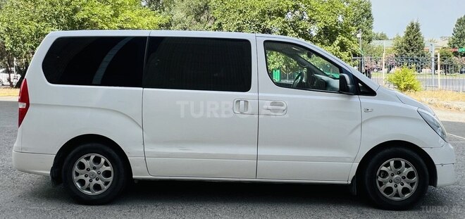 Hyundai H-1 2015, 305,000 km - 2.5 l - Bakı