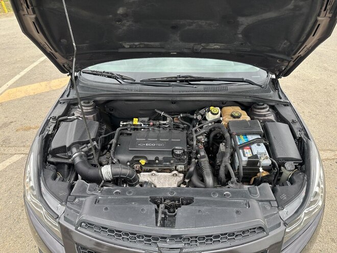 Chevrolet Cruze 2014, 298,000 km - 1.4 l - Biləsuvar