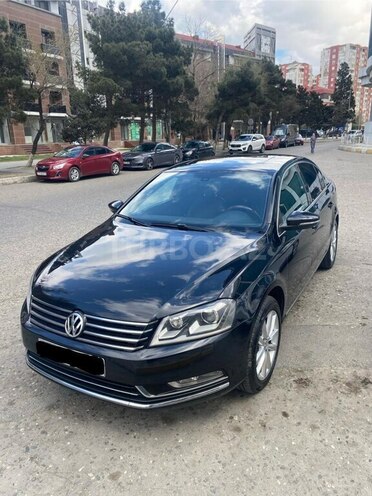 Volkswagen Passat 2011, 243,600 km - 1.8 l - Bakı