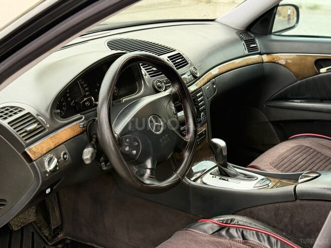Mercedes E 270 2003, 387,600 km - 2.7 l - Bakı