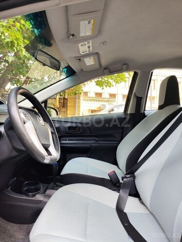 Toyota Aqua 2016, 160,000 km - 1.5 l - Bakı