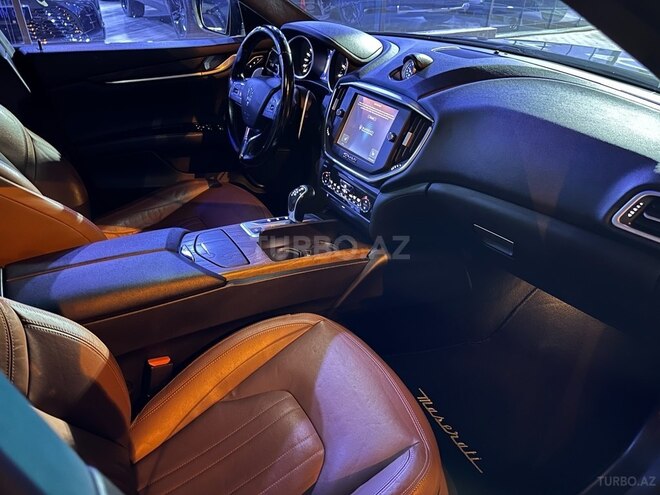 Maserati Ghibli-14