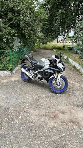 Yamaha R15M-2