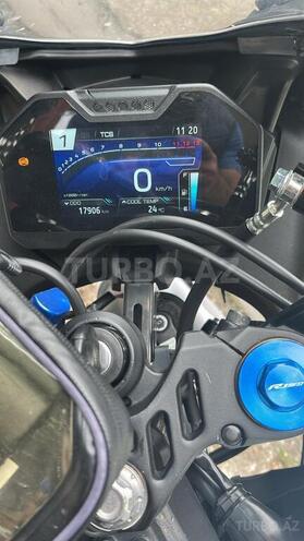 Yamaha R15M-3