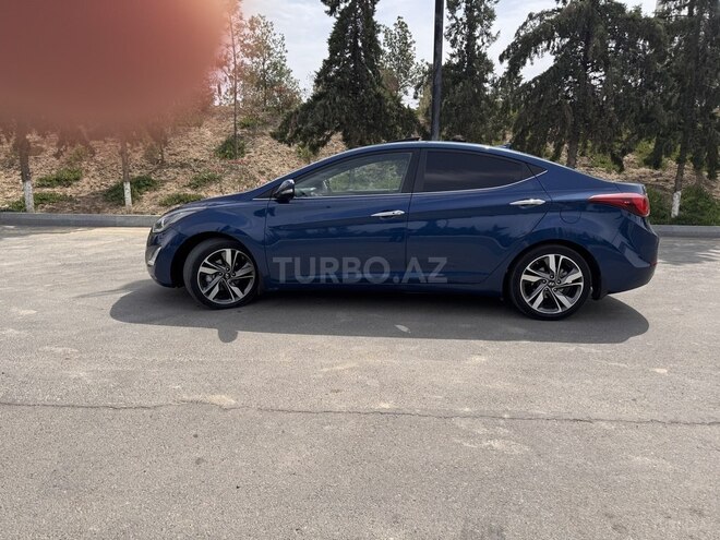 Hyundai Elantra 2015, 170,000 km - 1.8 л - Bakı