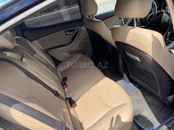Hyundai Elantra 2015, 170,000 km - 1.8 л - Bakı